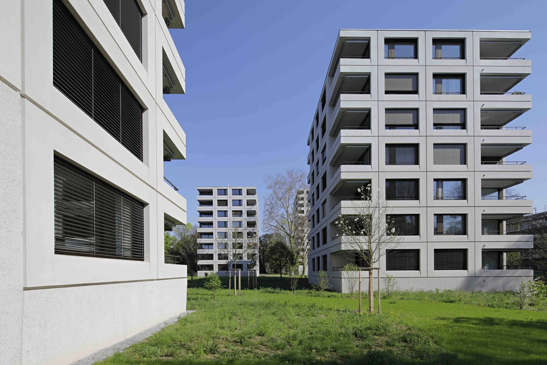 Sichtbetonfassade am Magnolienpark Basel Schweiz von hemmerlein