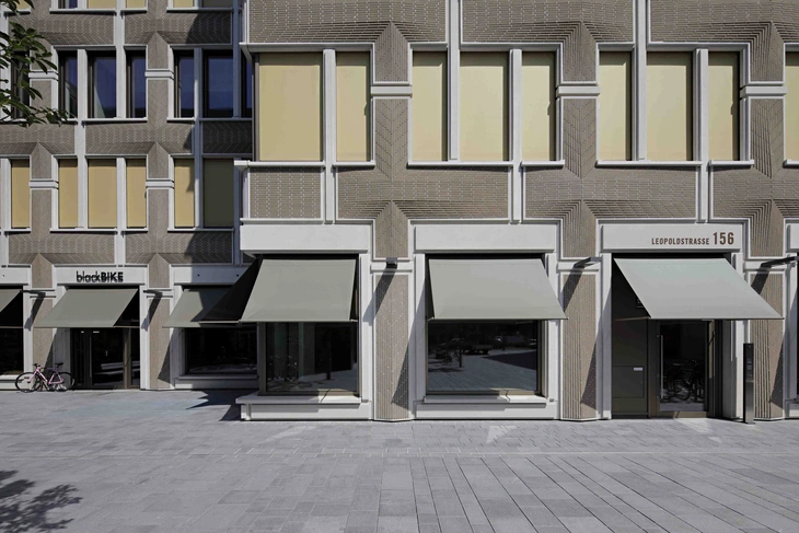 Sichtbetonfassade mit Klinkereinlage Schwabinger Tor S 40 EG