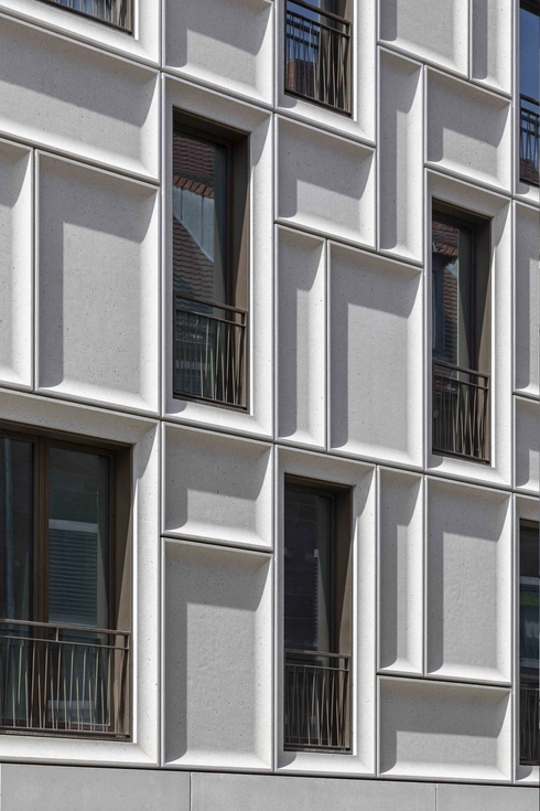 beige Architekturbetonfassade Augustinerhof Nürnberg