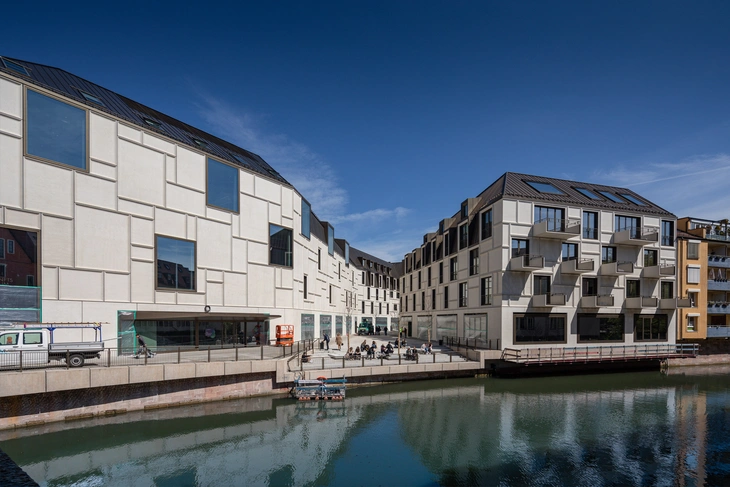 vorgefertigte Fassadenelemente Betonfassade vorgehängt Augustinerhof Nürnberg