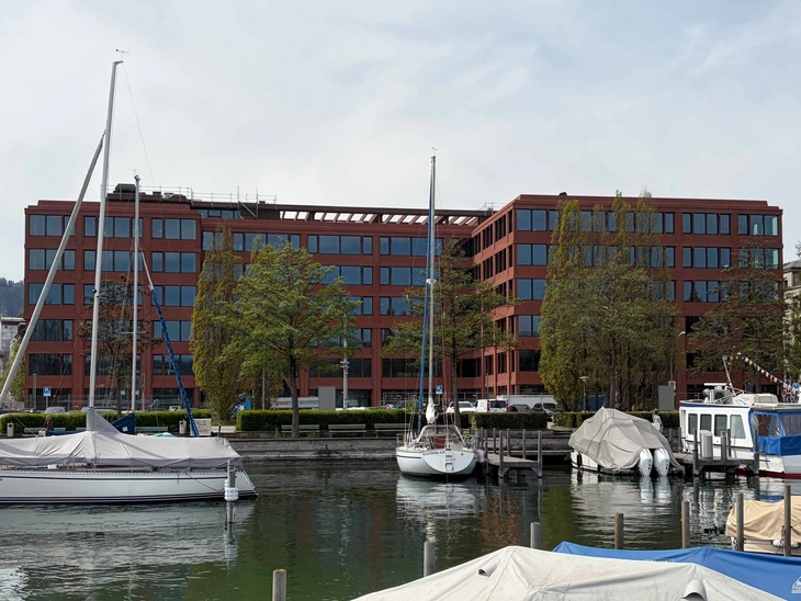 zürich Swiss re Lake 1