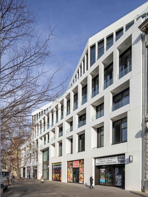 Sichtbetonfassade am Kaufhaus Kalle in Berlin